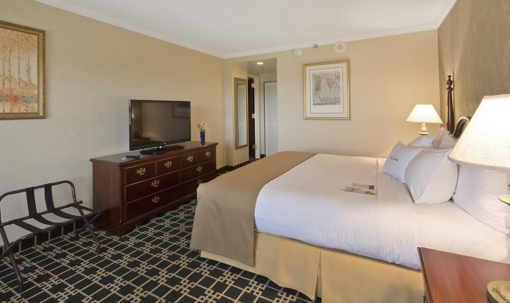 Doubletree By Hilton Fort Lee/George Washington Bridge Buitenkant foto