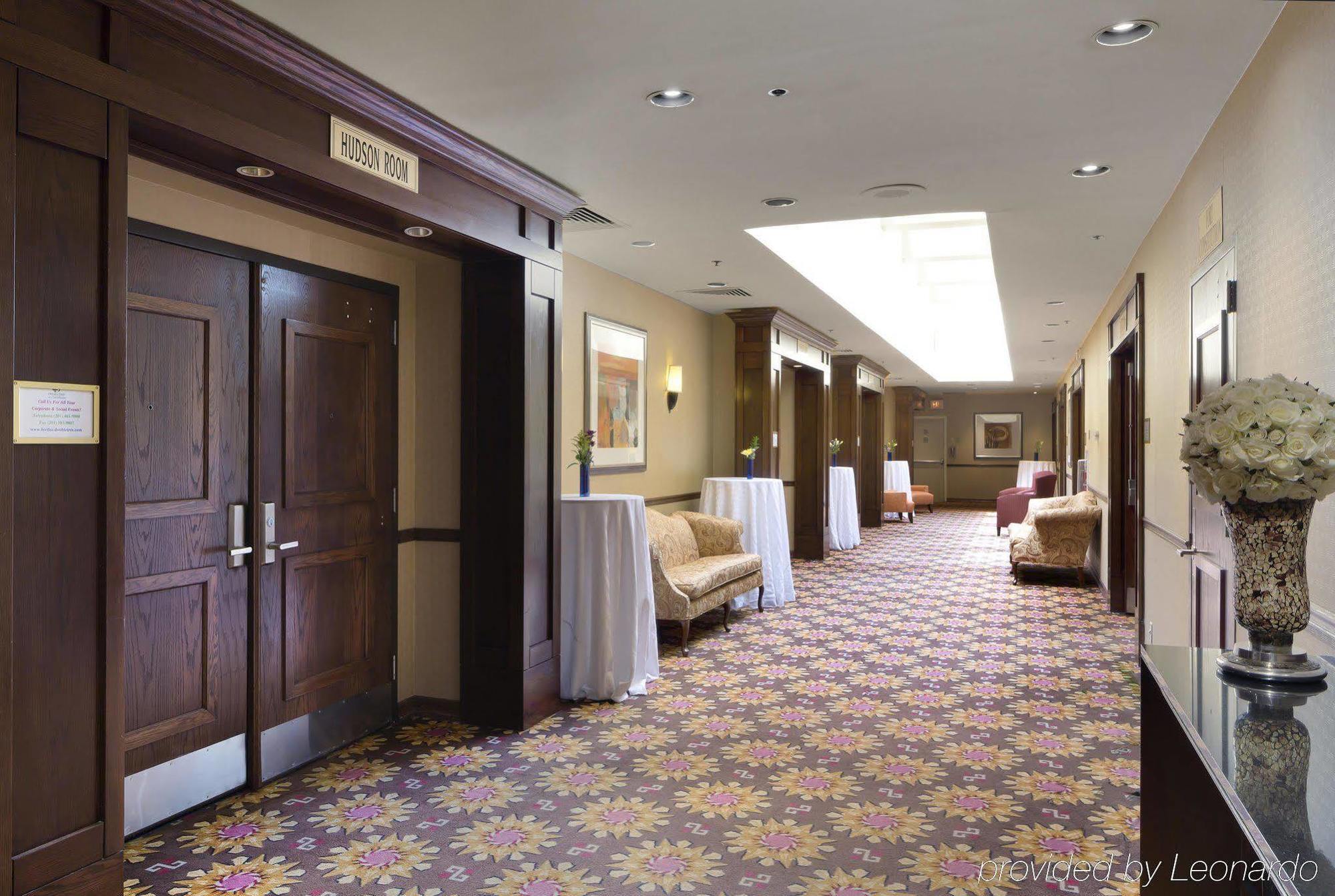 Doubletree By Hilton Fort Lee/George Washington Bridge Buitenkant foto